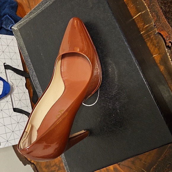 Ladies heels - Picture 3 of 5